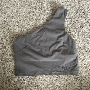 Lululemon Wunder train Asymmetrical top size 8 color nomad